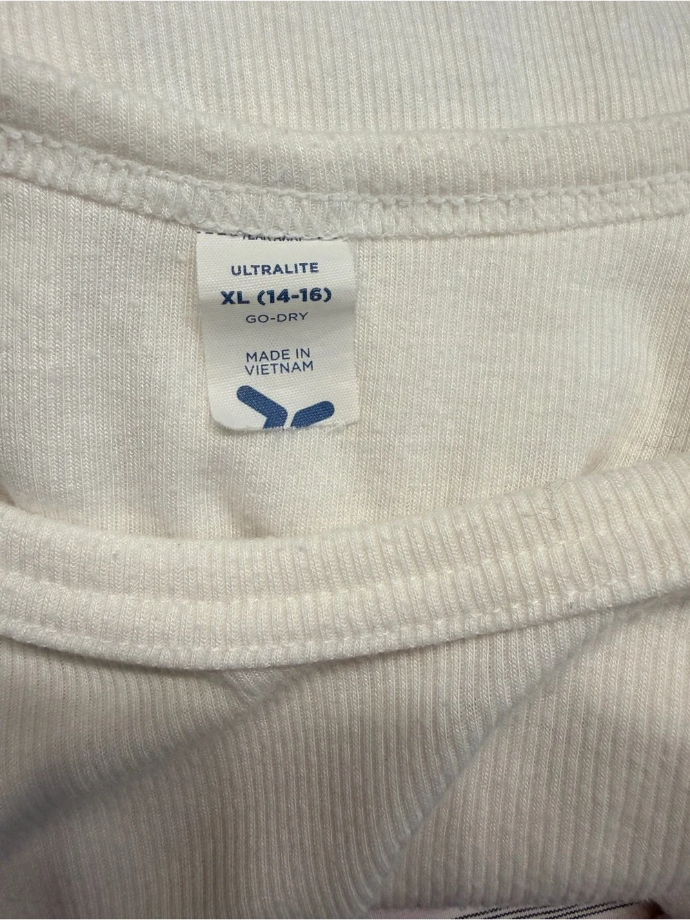 Bundle of Old Navy Active Girls Ultralite Ribbed Long Sleeve Shirts, XL(14-16)